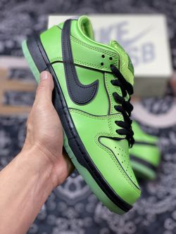 The Powerpuff Girls x Dunk Low Pro SB QS 'Buttercup'