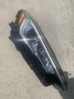 INFINITI QX50 PASSENGER SIDE HEADLIGHT ASSY
