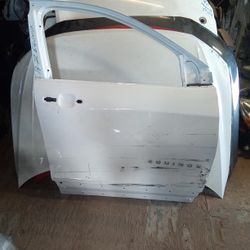2018 - 2022 Chevy Equinox Right Fender 