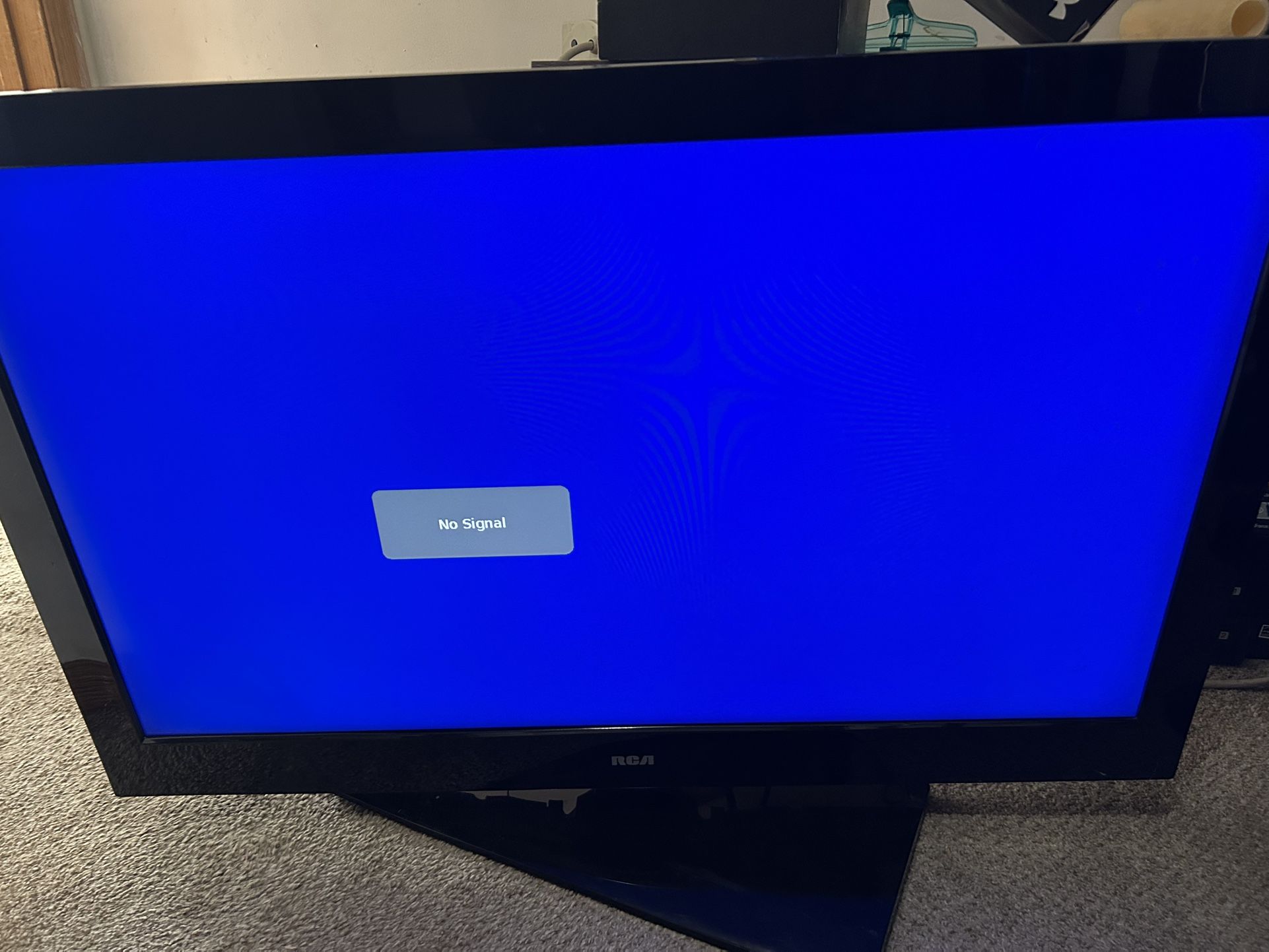 RCA 40” TV