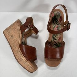 B.O.C. Born Concept Brown Corrie Platform Wedge Sandals Women Size 10M