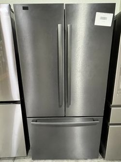 Bosch 800 Series French Door 21 Cuft Refrigerator 36'' Counter Depth Black Stainless Steel Model: B36CT80SNB MSRP $4099