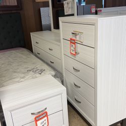 Brand new bedroom suit for 799 includes queen, headboard, footboard rails, dresser, mirror and nightstand for 799 brand new