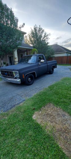 1976 Chevy C10 Short Bed