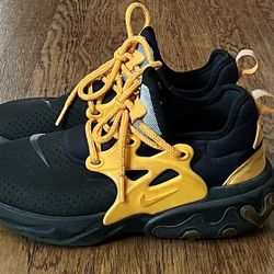 WOMENS NIKE AIR PRESTO TRAIL RUNNING SHOES