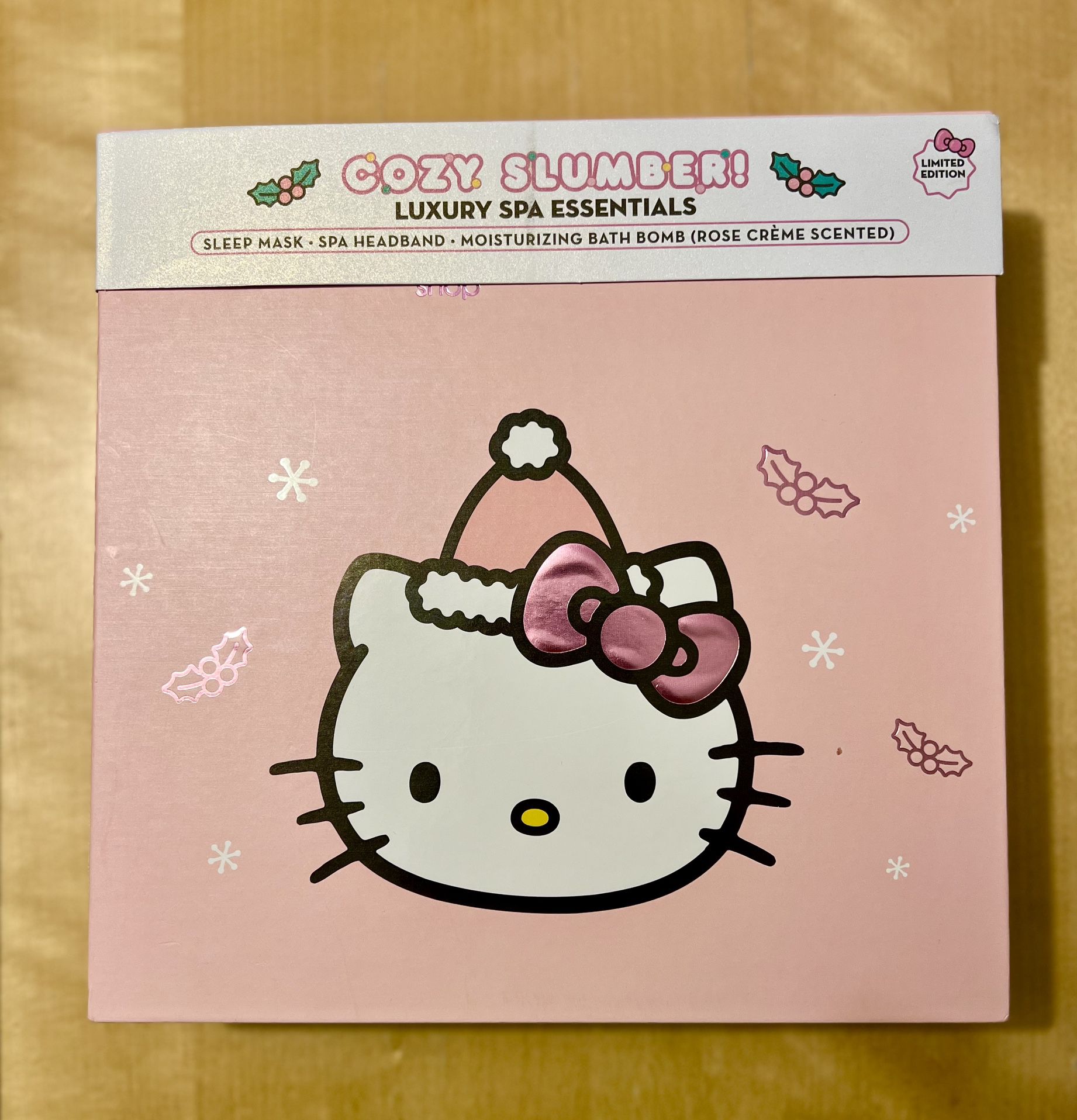 Hello Kitty Christmas Limited Edition Luxury Spa Essential ( Rose Scented )