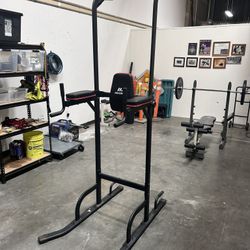 Pull Up/Dip/Leg Raise Stand - Like New