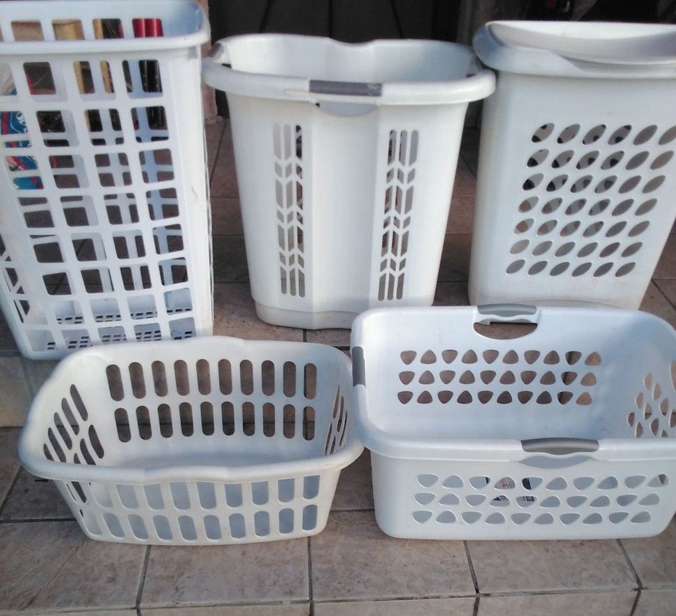 7 Basquets Good clean Working condition All For $30 Obo South La 90043 