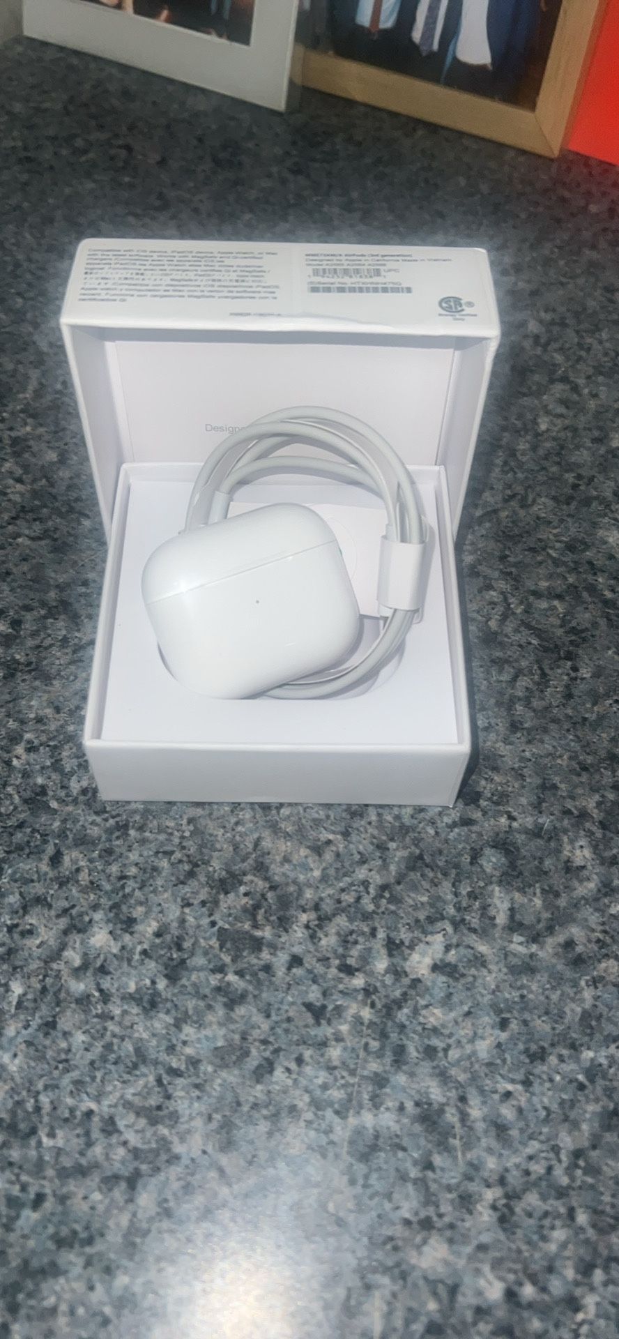 AirPods Gen 3