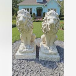 Large Concrete Lions . Free Delivery Today