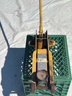 Wilmar floor jack
