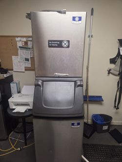 Commercial Ice Machine