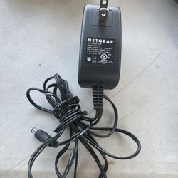 NETGEAR CHARGER INTERNET 🛜 $10 Like New 