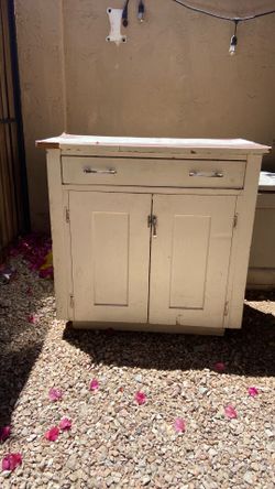 White Cabinet