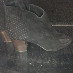 Women’s Shoes Dinner Shoes And One High Boots Sz 10 