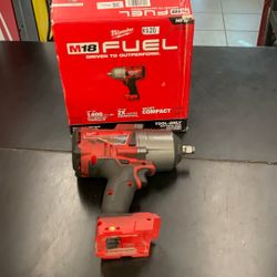 Milwaukee Fuel Brushless Impact Wrench 