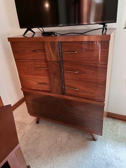 Mid-Century Modern Walnut Bedroom Set