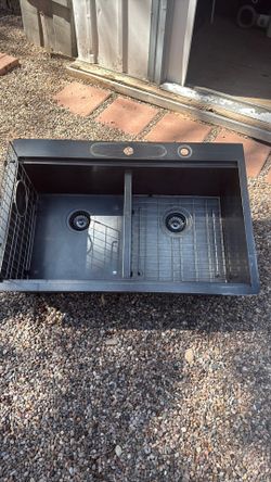 Kitchen sink