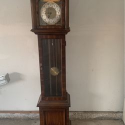 Grandfather Clock 