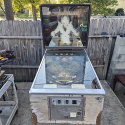 Original Classic Bally "Space Invaders" pinball machine.