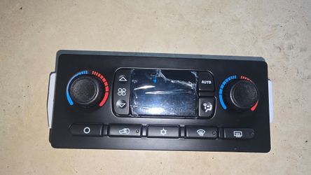 A/C  Climate Control Digital 2003-04 GM Chevy/GMC/ Cadillac