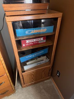 Entertainment center