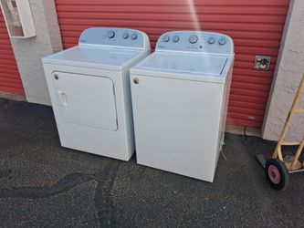Whirlpool Washer and Dryer set