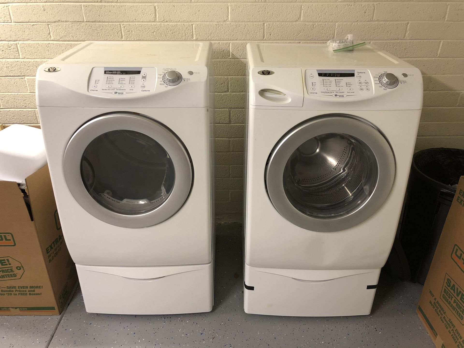 Maytag Neptune Front Loading Washer & Dryer