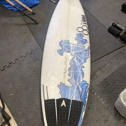5’10 , 18 5/8 2 1/4, 27L Al Merrick Channel Islands Black and White High Performance Shortboard