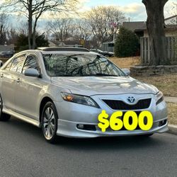 🍁Urgent Sale 20 07 Toy ota Camry SE 3.5L V6.