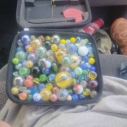 A Bunch Of Different Cat Eye Marbles And Other Marbles All Vintage Make Me An Offer