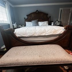 Bedroom Set Of 5. Mattress Not Included. 