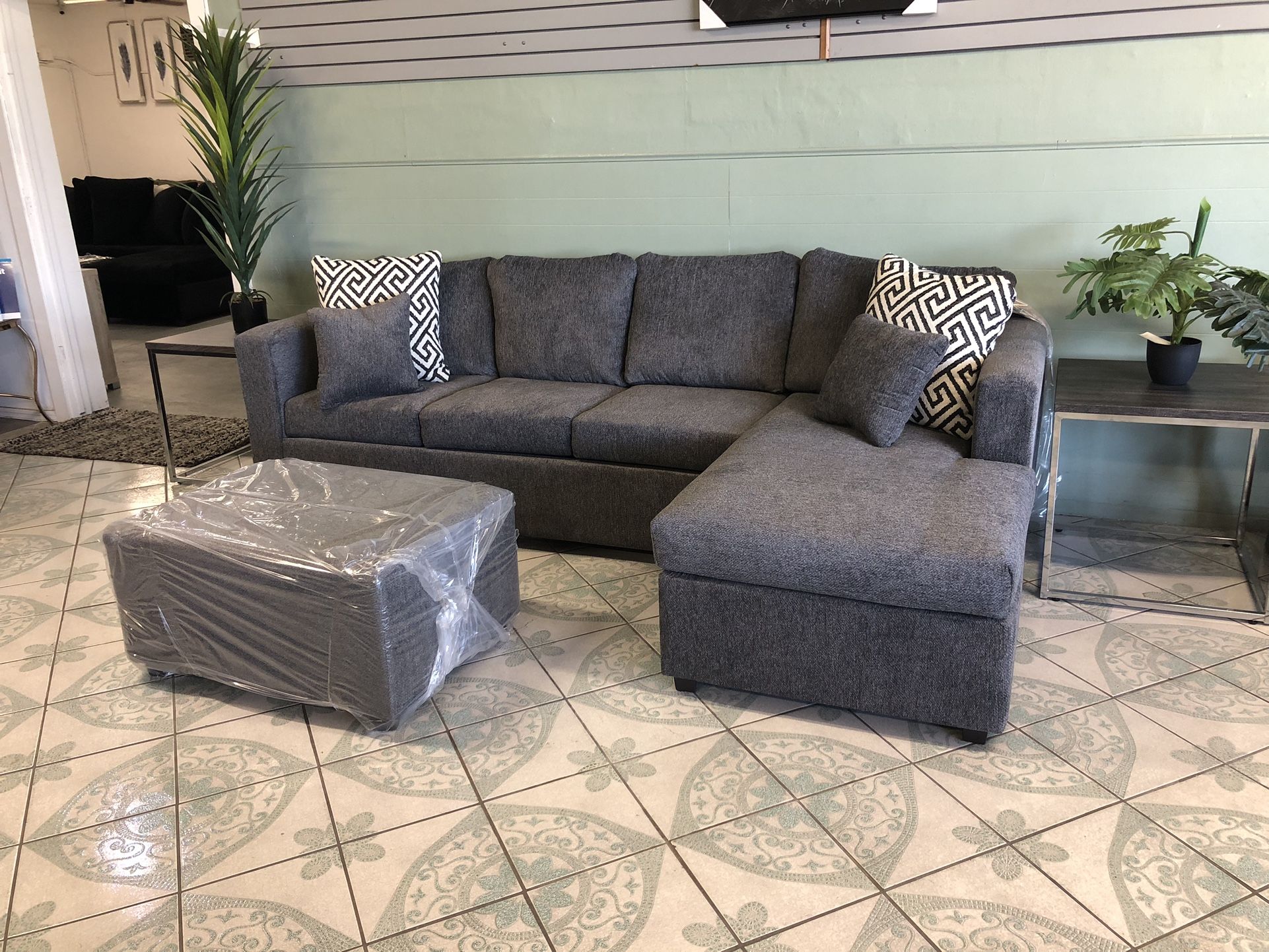 Grey Sectional With Ottoman ‼️different Colors Available ‼️