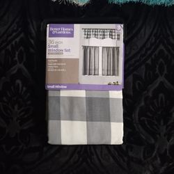 BH&G SMALL WINDOW SET