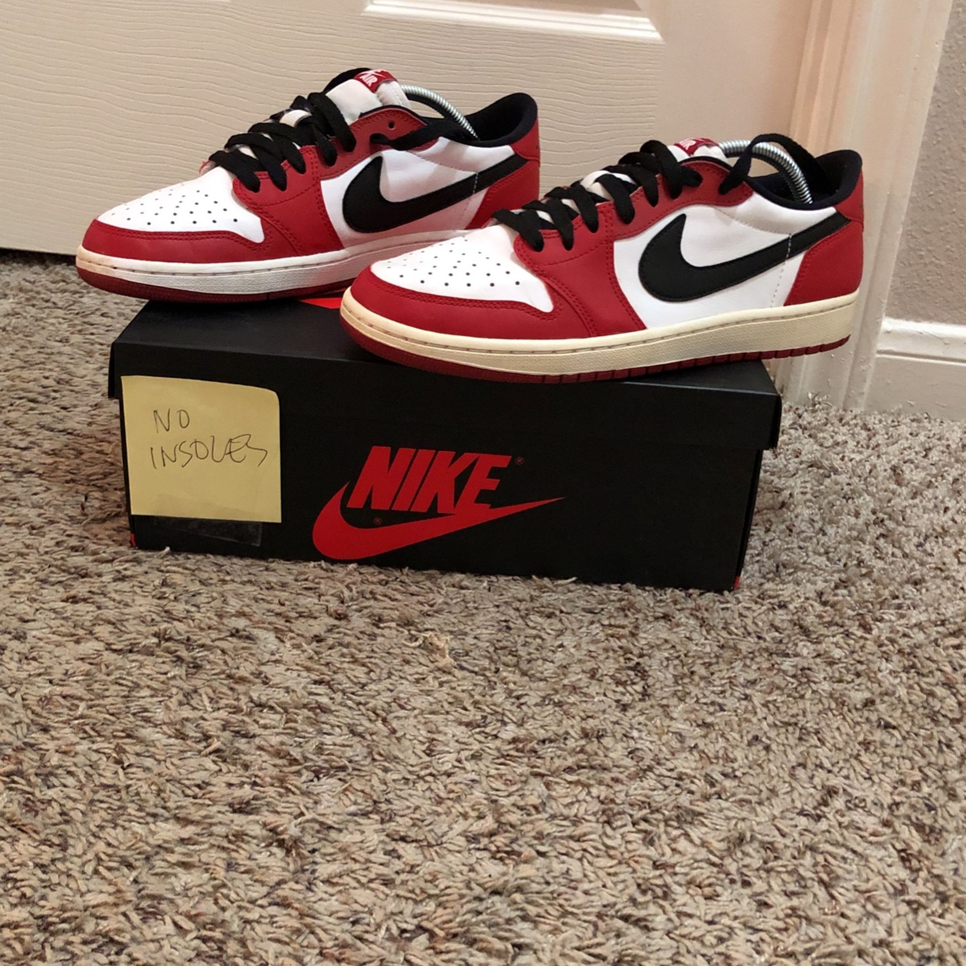 Chicago Jordan 1 Low (not $1)