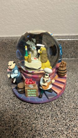 Disney Lady and the Tramp ‘Belle Notte’ Musical Snow Globe