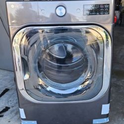 LG TurboSteam Extra Large Stackable Steam Cycle Vented Electric Dryer ( Black Steel ) Energy Star Certified