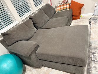 Gray Fabric Sectional Sofa with Chaise