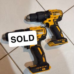 New DEWALT 20V MAX* Cordless Drill, 1/2-Inch, Tool Only (DCD777B) (one left)