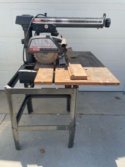 Free   Radial arm saw. Not working.