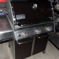 Weber Genesis Three Burners BBQ Grill Propane LP