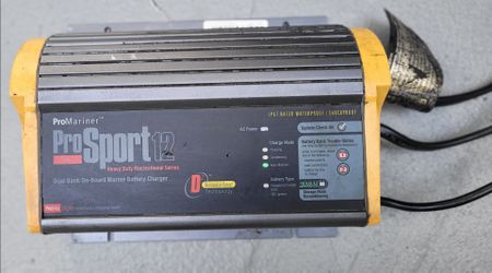 PROSPORT 12
MARINE BATTERY CHARGER IGNITION AND POLARITY PROTECTED