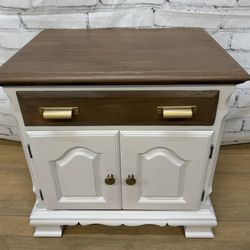 Pennsylvania House Nightstand