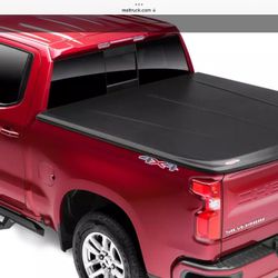 CHEVY SILVERADO ONE PIECE HARD BED COVER MODEL 2146  Only $75