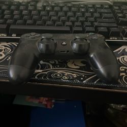 PS4 Controller 