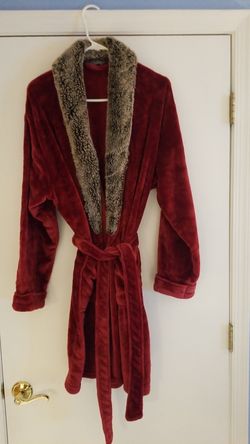 New! Plush, Soft, Robe with Faux Collar