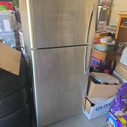 Kenmore Refrigerator 