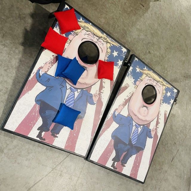 cornhole game set