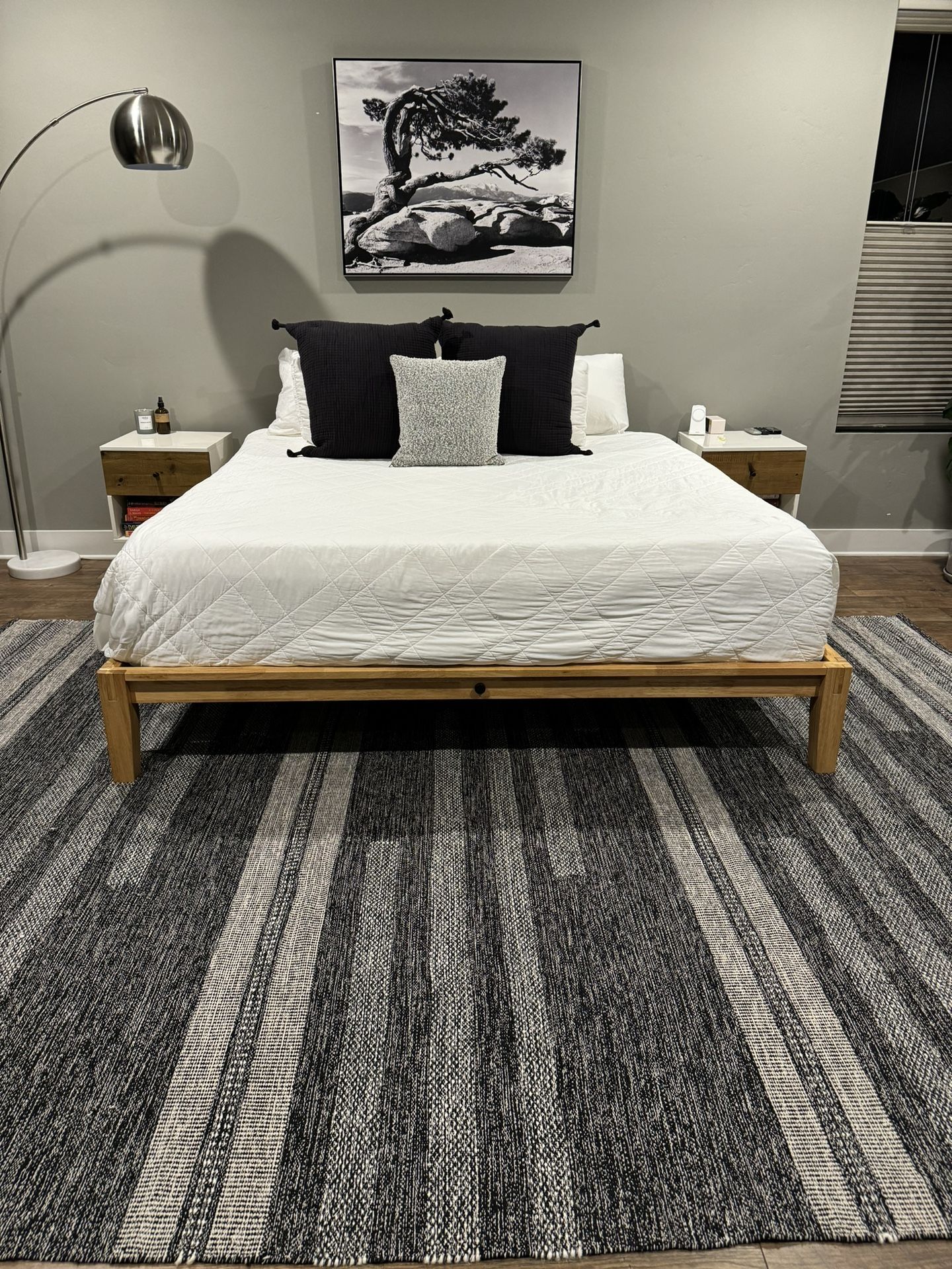 Valyou Charm 2.0 King Bed Frame