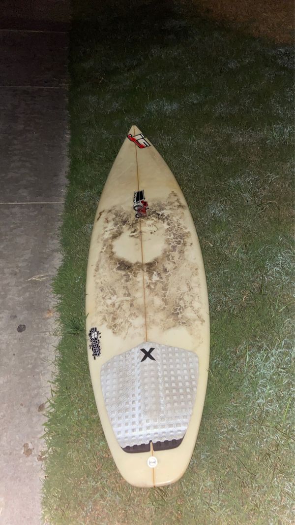 6’1 JS Surfboard, moderate to good condition for Sale in Vista, CA